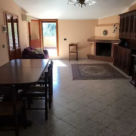 Hébergement de vacances S.v. Baddeonga Russeglia, 98 Sassari