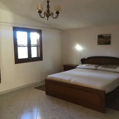 S.v. Baddeonga Russeglia, 98 Hébergement de vacances *